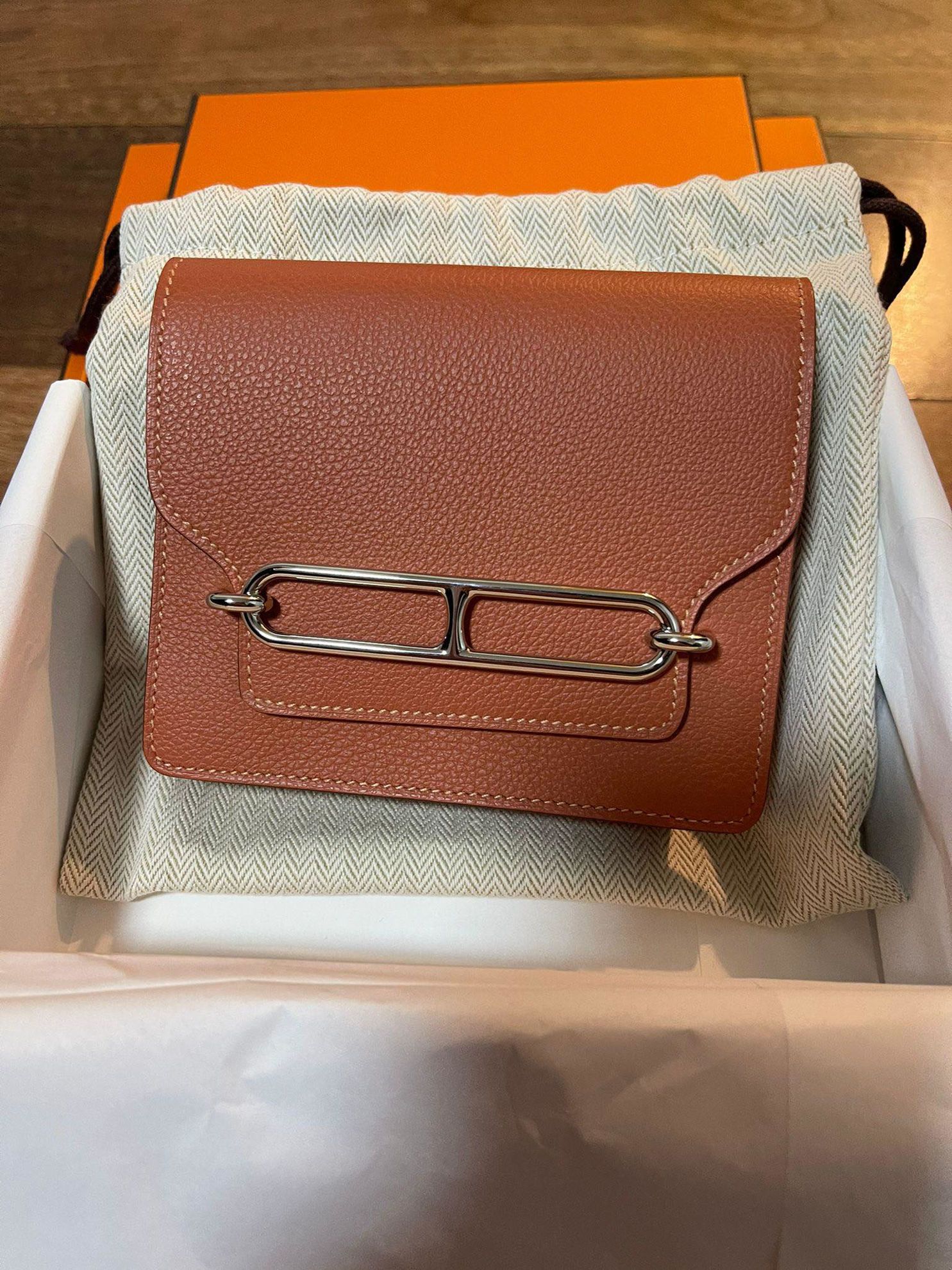 Deluxis. Hermes Mini Roulis